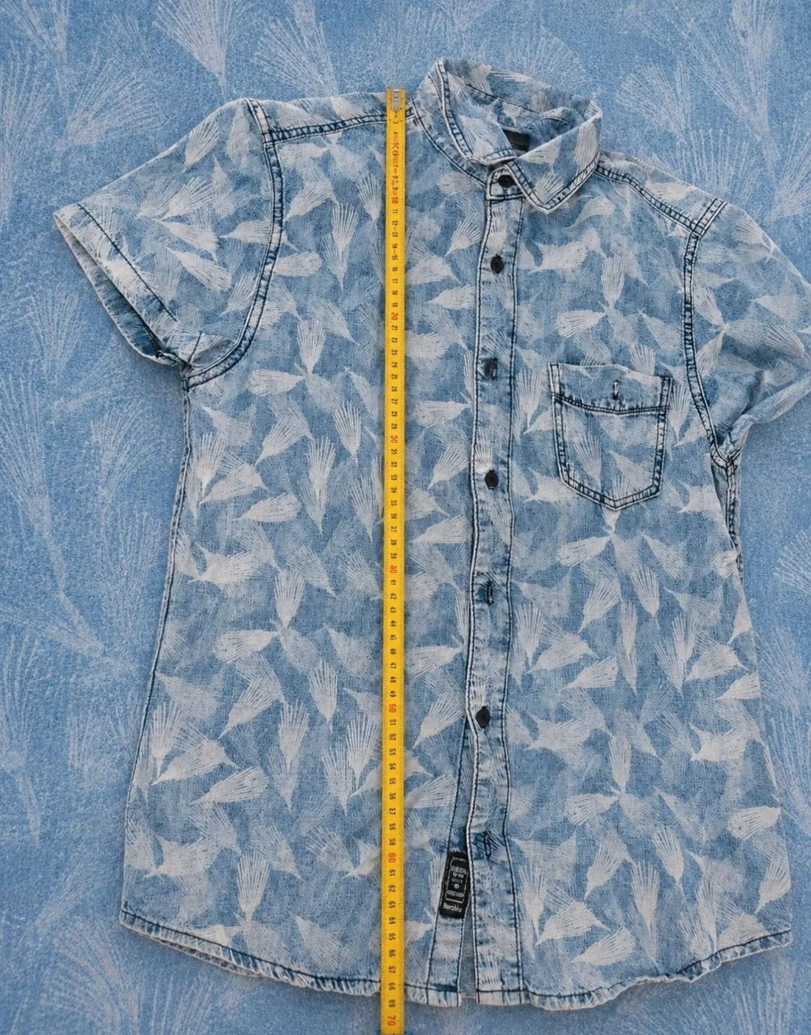 Camisa viral vaquera de manga corta Bershka con talla S – photo 5